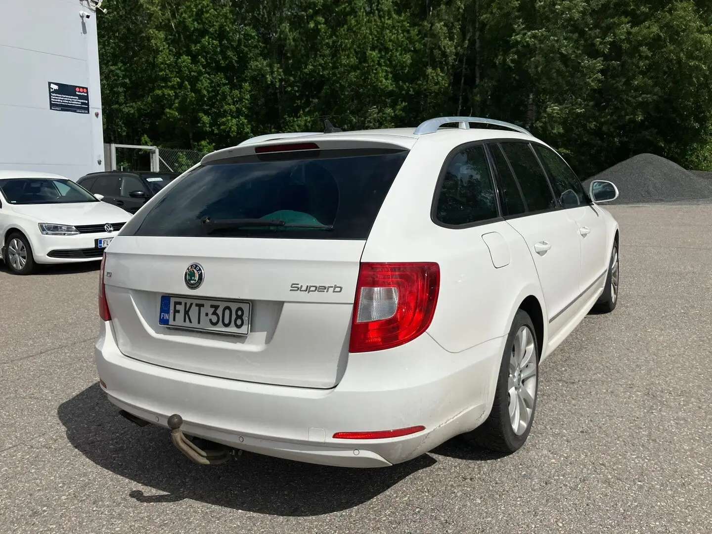 Car Image - 2gbnXzu47nrNFDmAGCnWQo