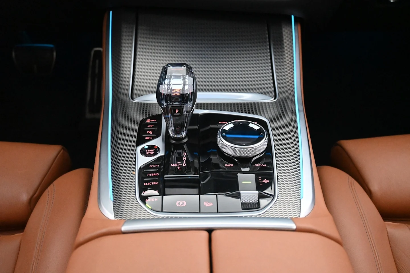 Car Image - 1YtSxRybyeRbrRFbOOCYmN