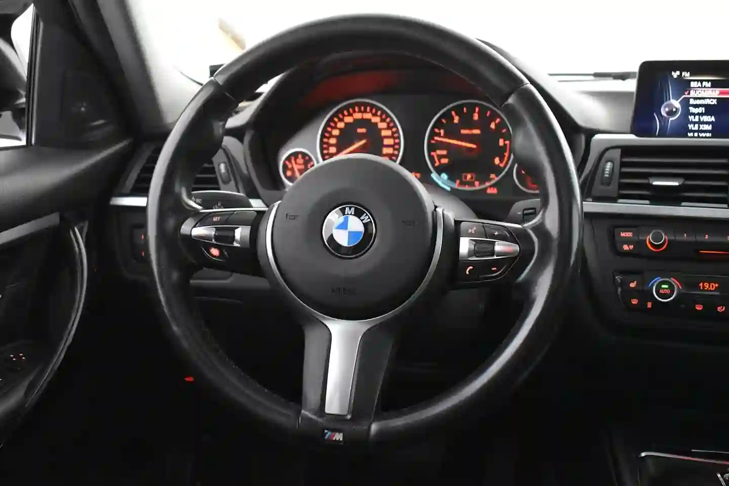 Car Image - 4SM11ISyVva2DsfwpDnnmH