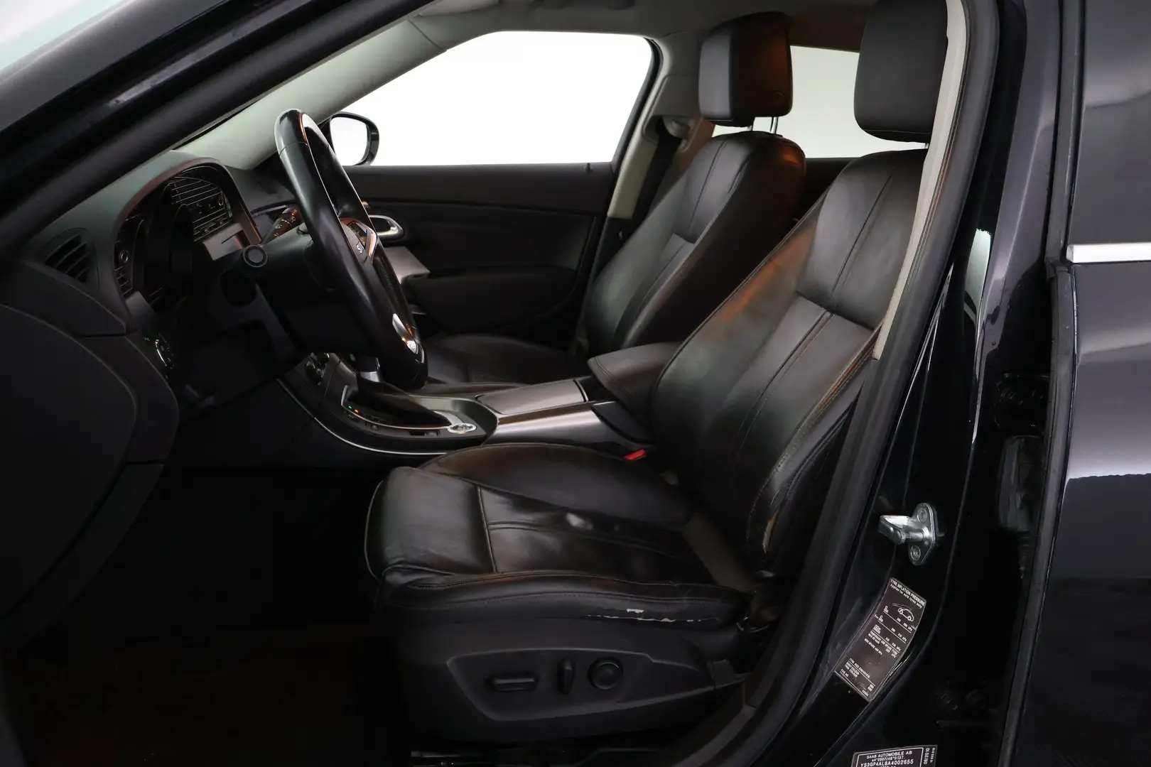 Car Image - 1aKUHnX1JDkFvxR7H8yOoL