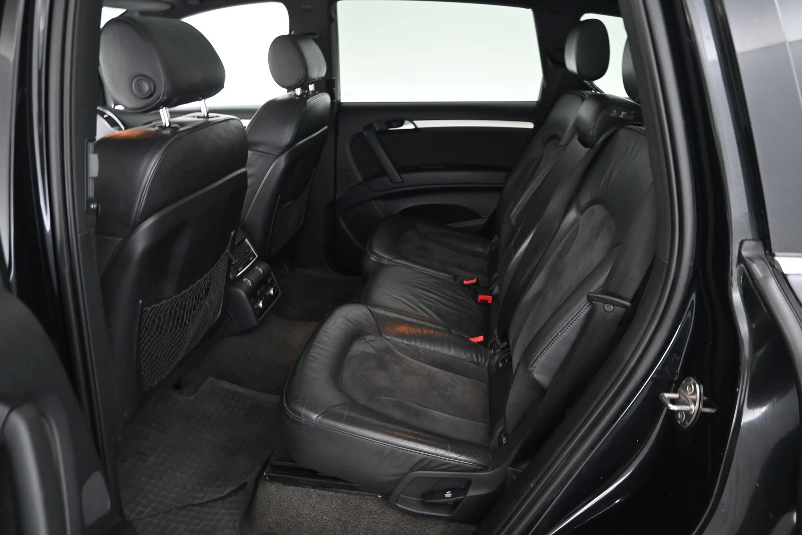 Car Image - 74Sc5vWQf5urXSq2XMDfe5