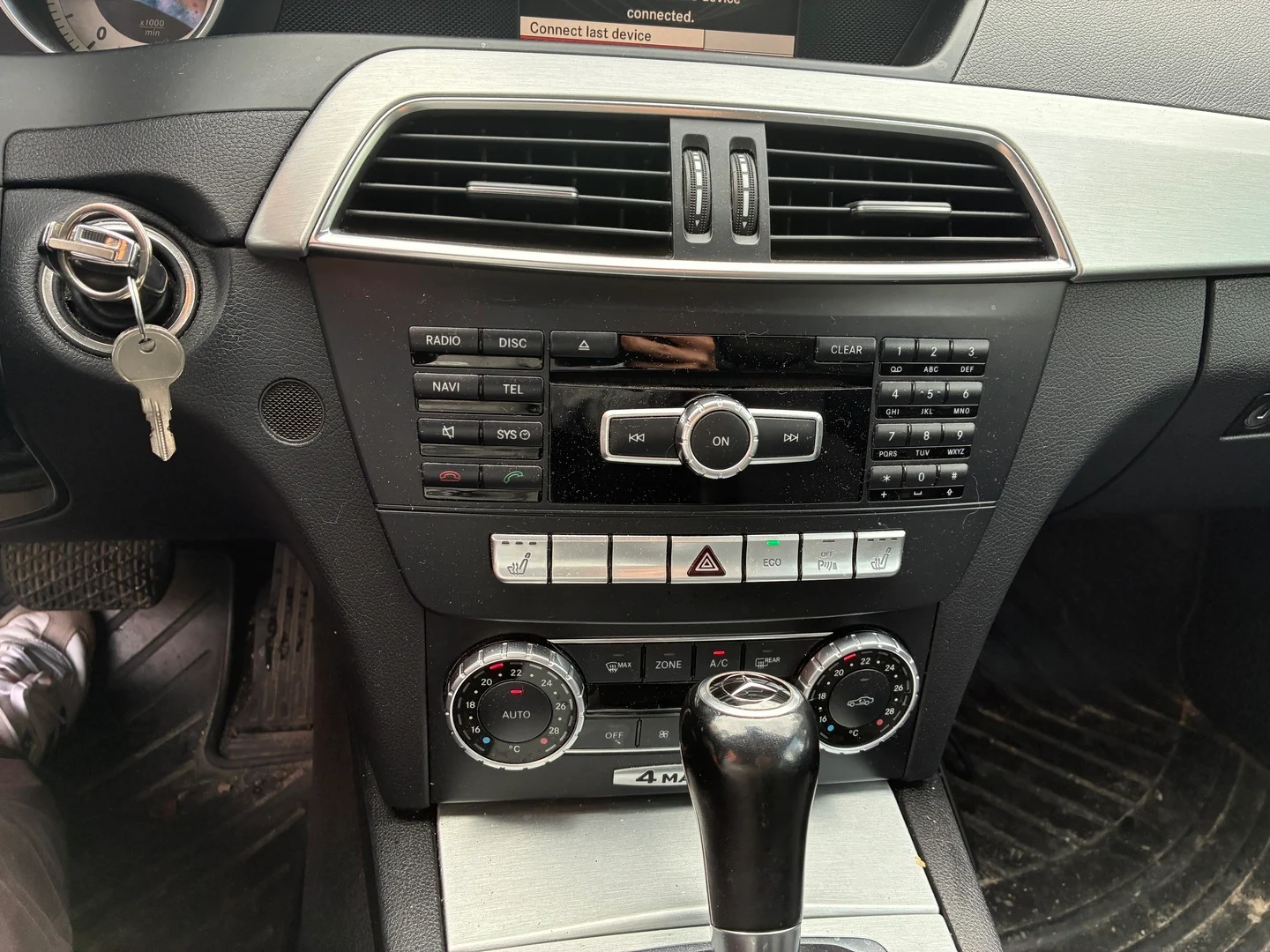 Car Image - 3PtrL8YMD5yzraI6gcfJ5a