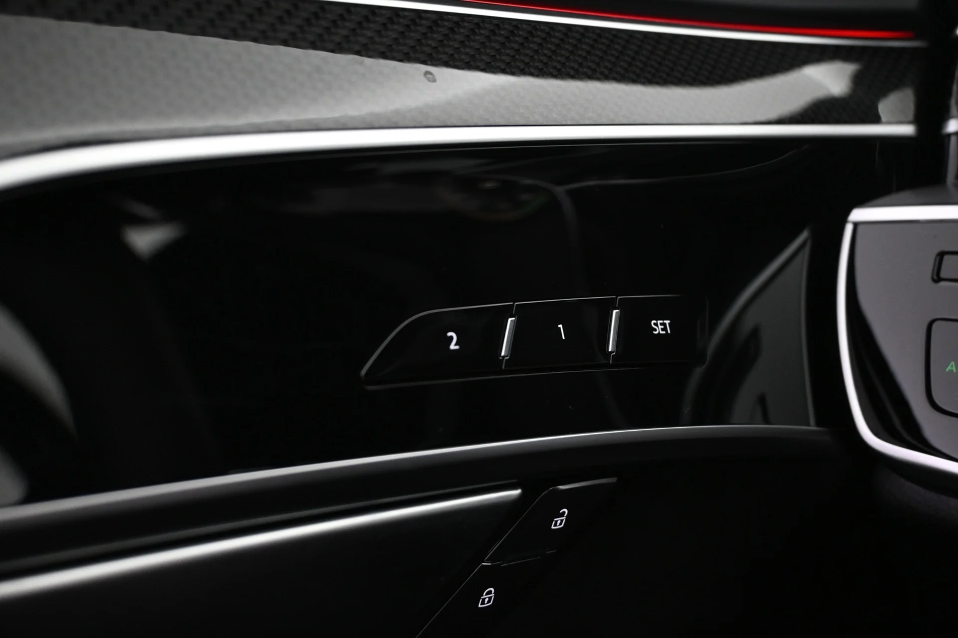 Car Image - 1PAPsh0qsbVKTXPTNiCJ5x