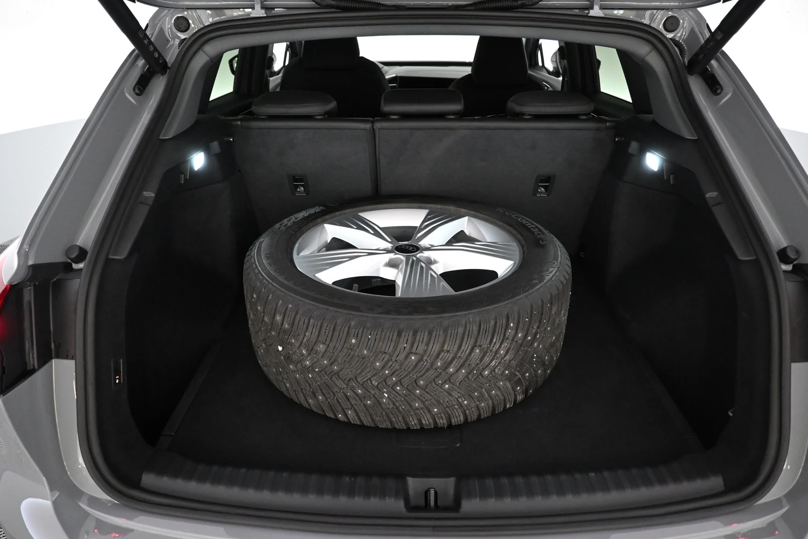 Car Image - 5iIr8Q8vVMpFYKxPg120iD