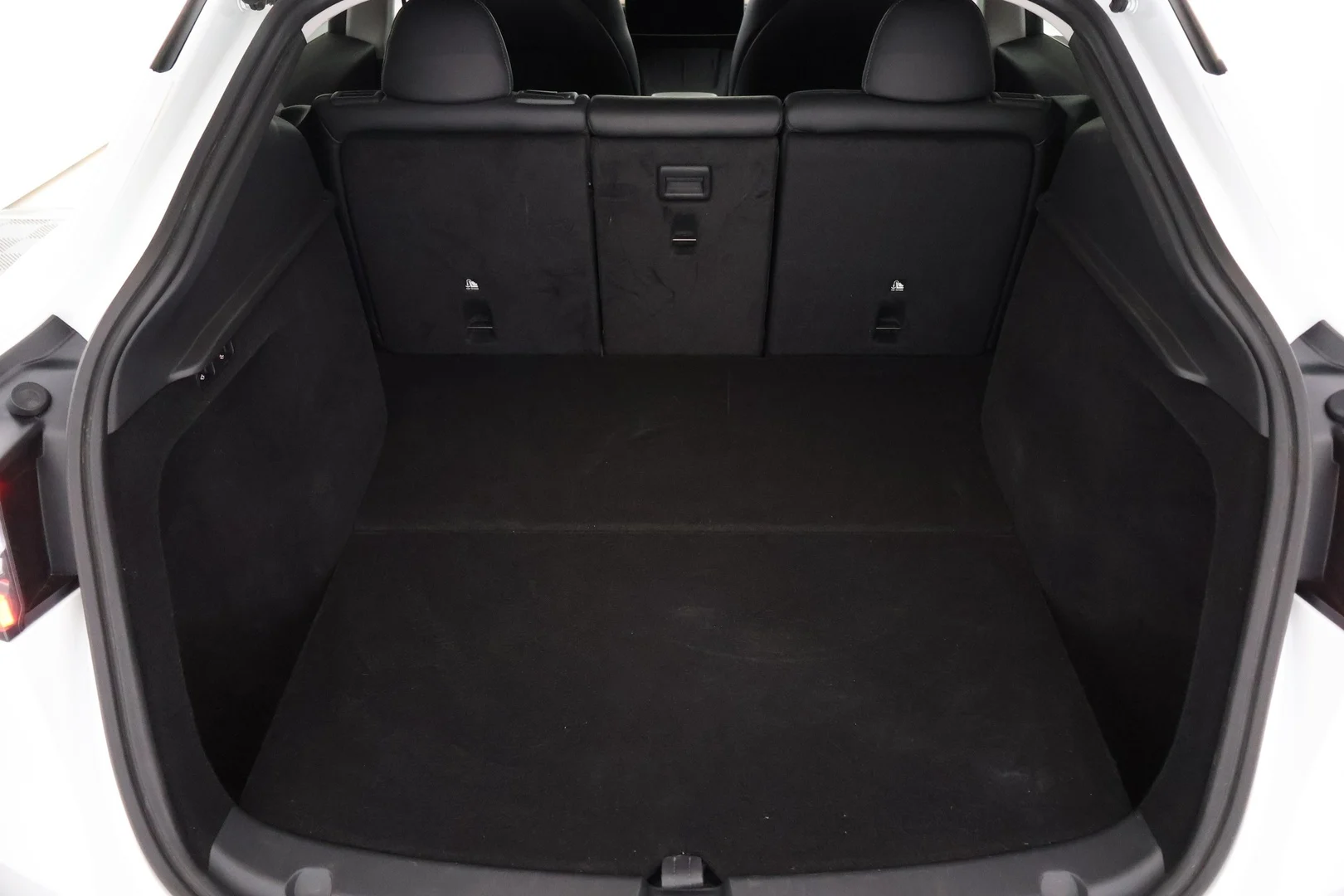 Car Image - PpAfKviyL4AL81ehjDYDn
