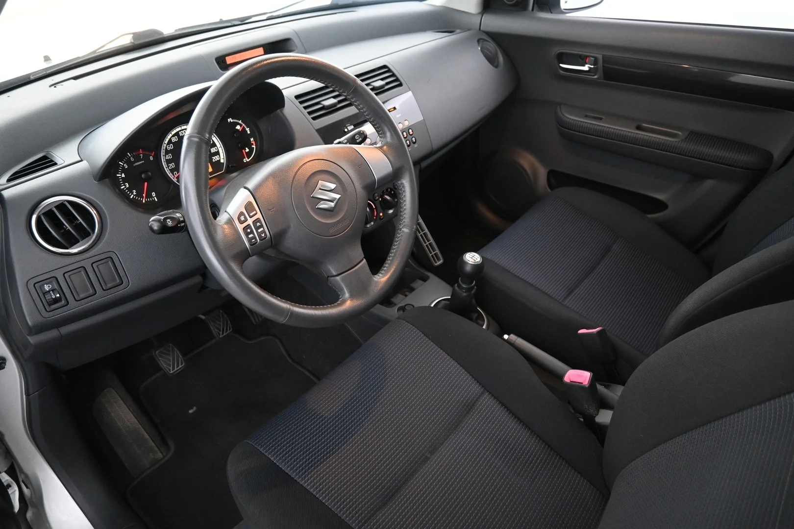 Car Image - 6OMjtwm94mcp4p56kv0kfR