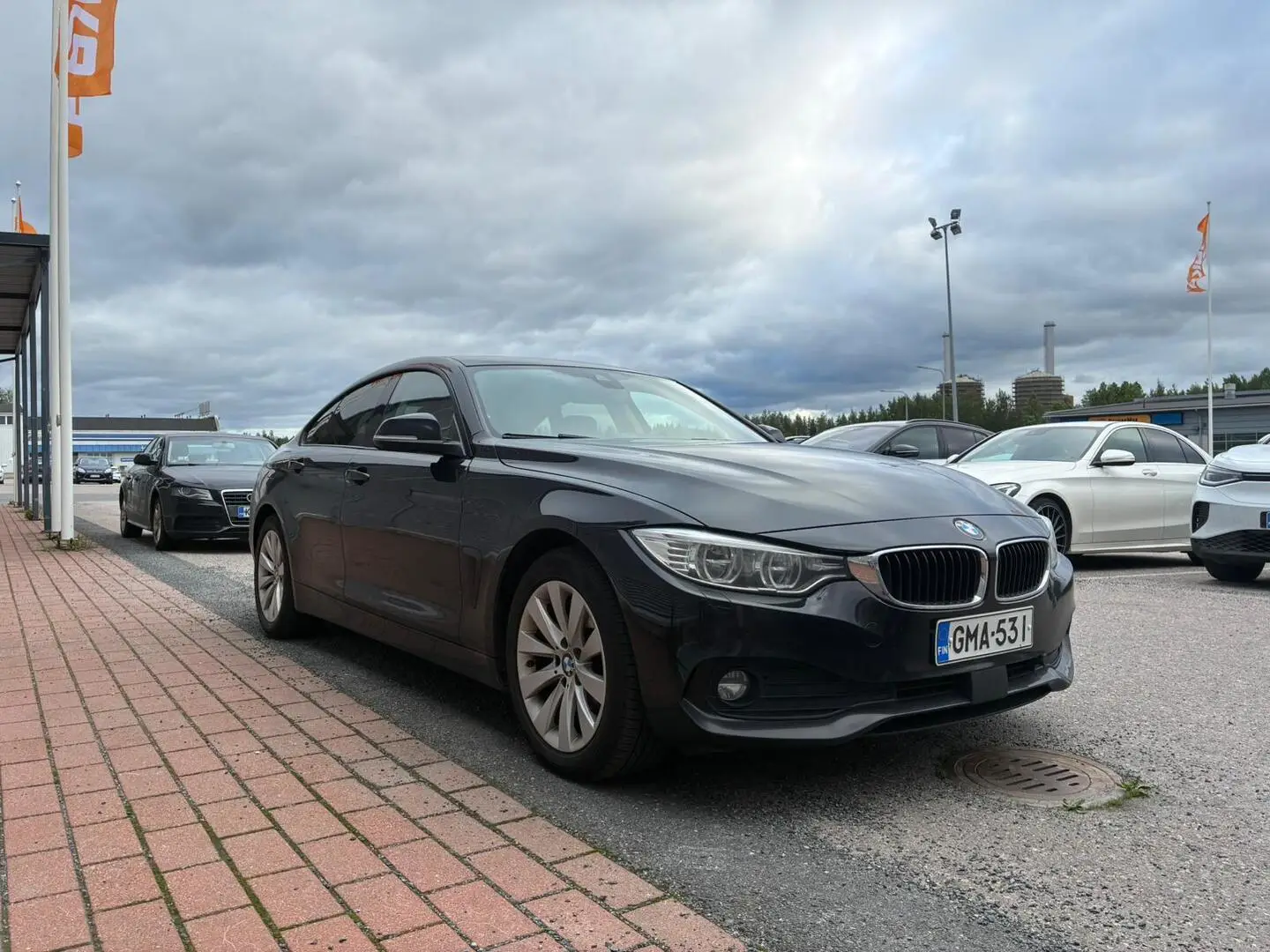 Car Image - 3IdlYemUscD6YniFGMtLoC