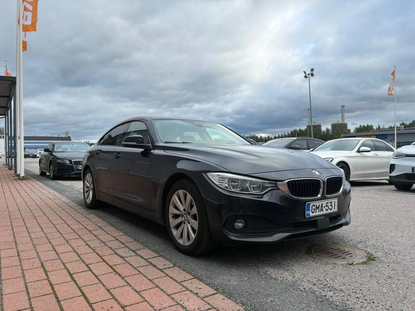 Car Image - 3IdlYemUscD6YniFGMtLoC