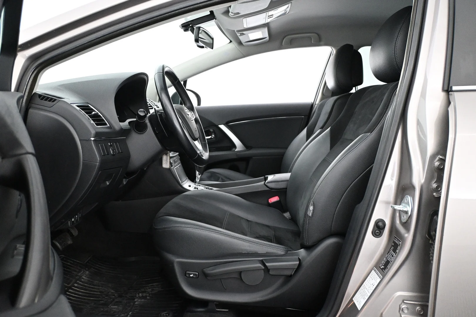 Car Image - 1CIfMxiFc7ootNlb0ofwiY