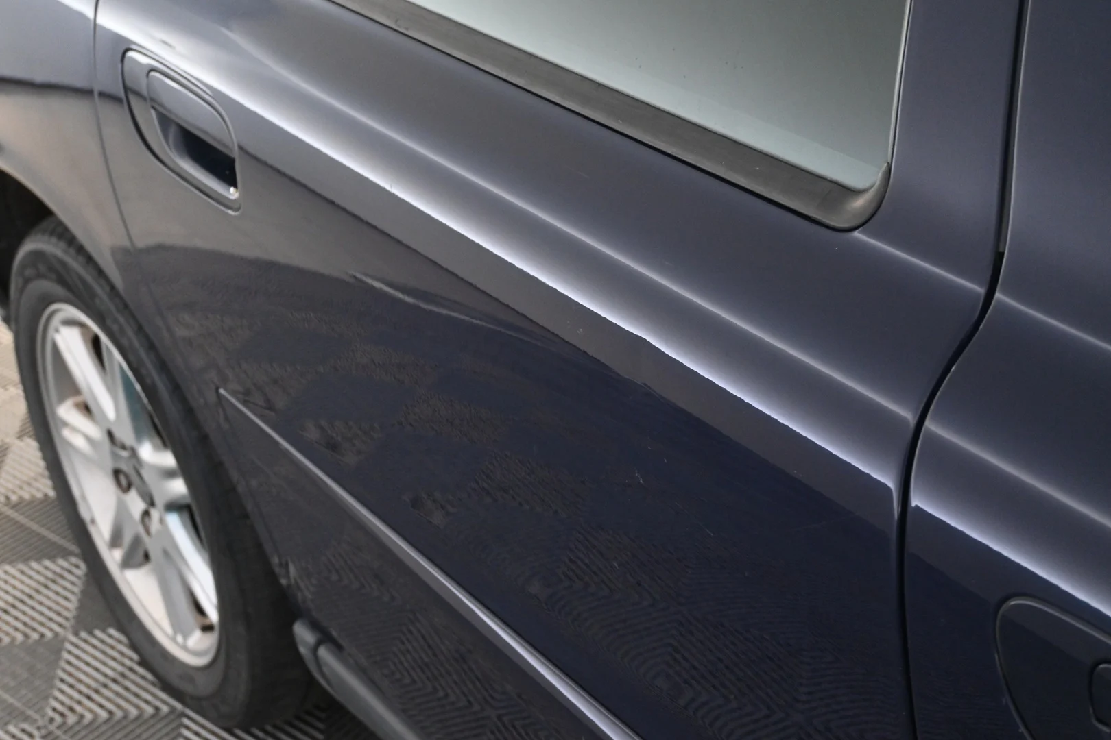 Car Image - 7lRYGqrPytDUWp4mfd7GGn