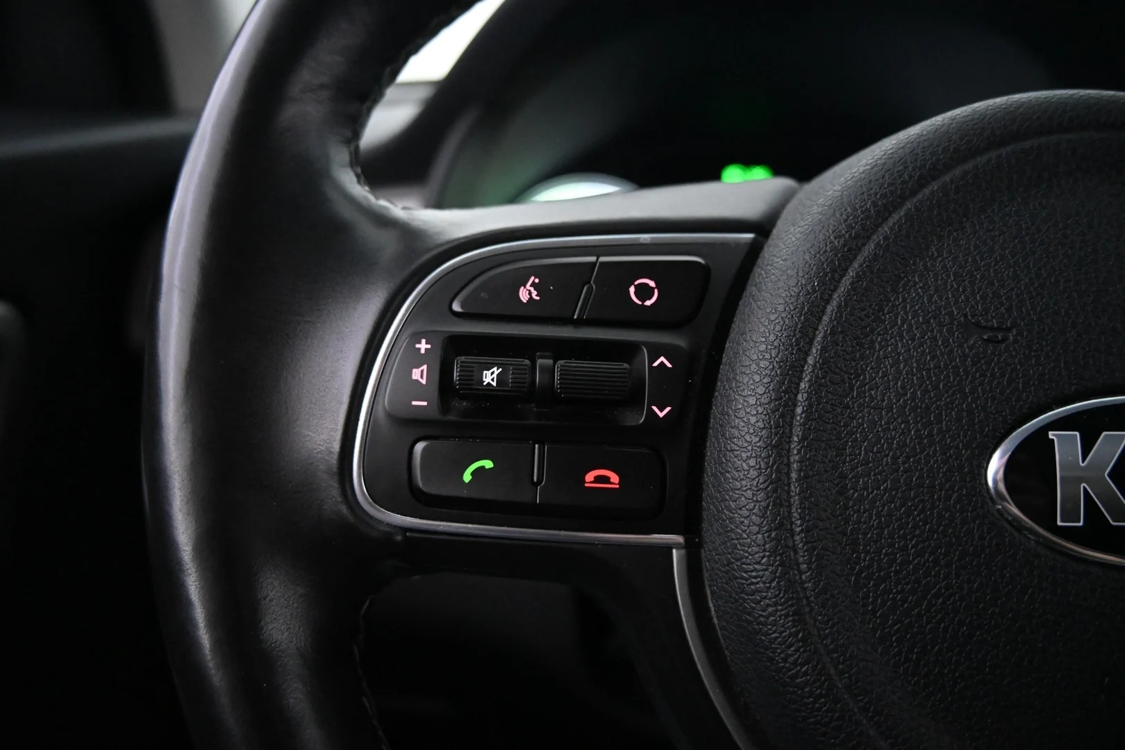Car Image - 6mbjOIHZ6ZAXGKLYohfm8w