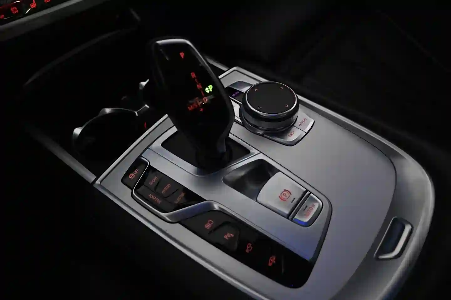 Car Image - 6HaWT749U0YPhziEg579IT