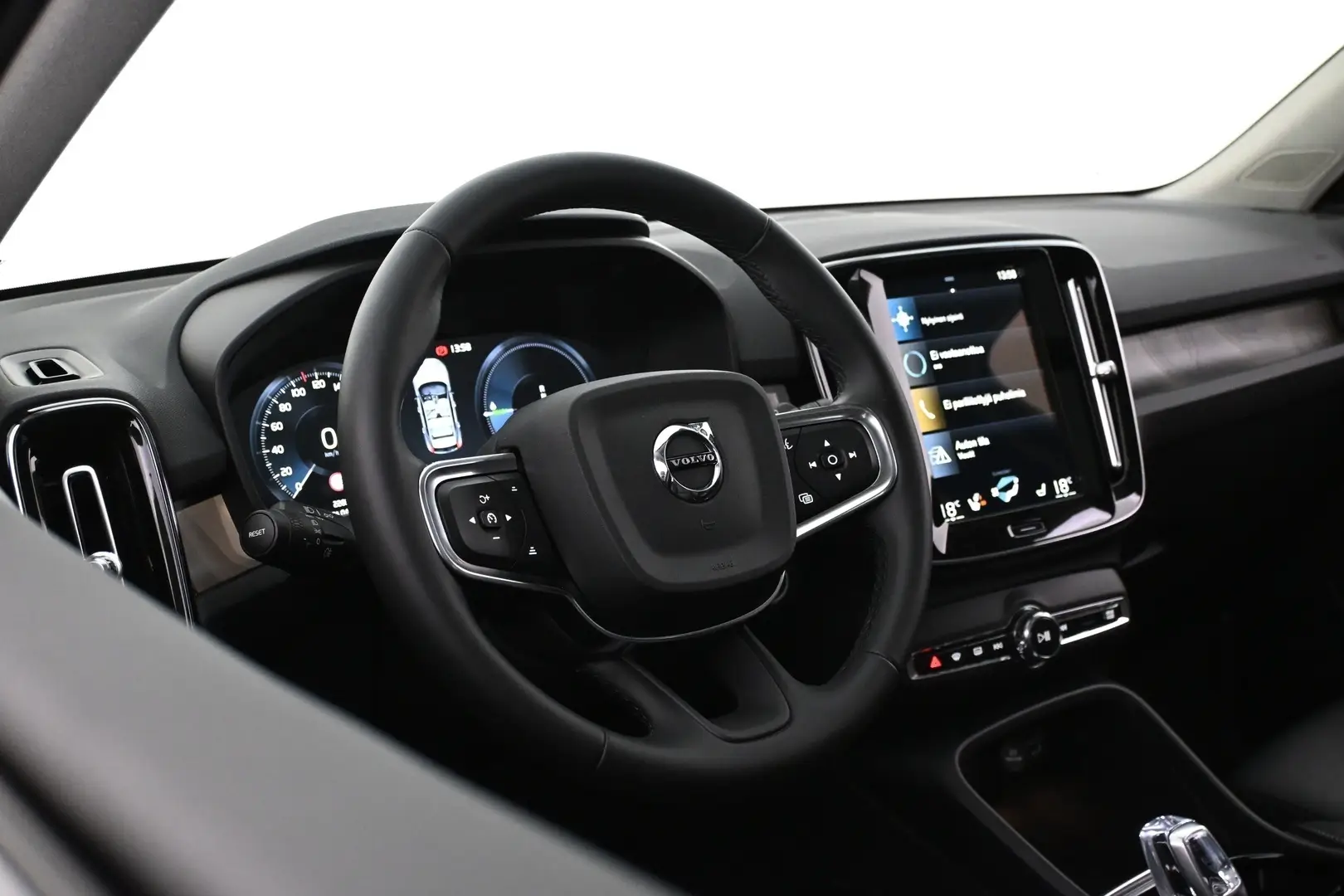 Car Image - vsKuzJ5VKboeEMwWi2dsE