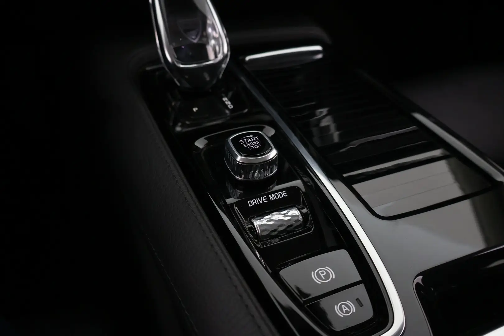 Car Image - 7LA0b1P9LTHyRHp7lqqipq