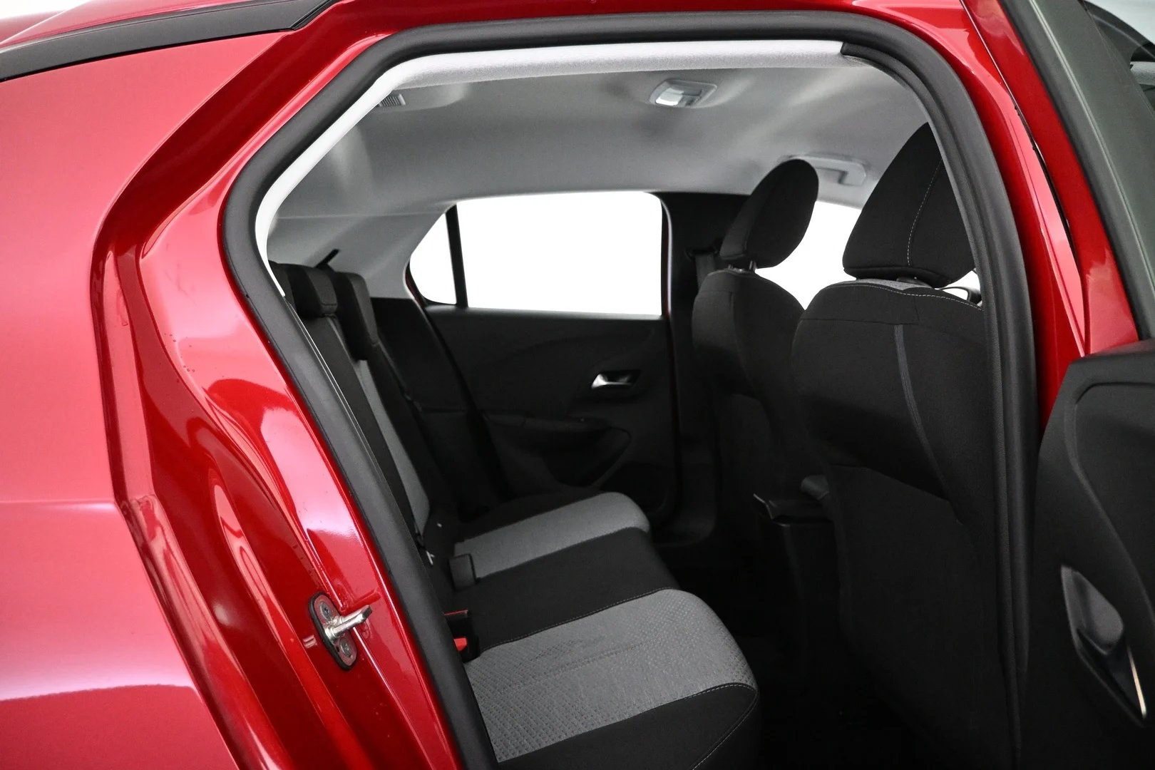 Car Image - 4b2NxtA2KTWBgitPL0RWTC