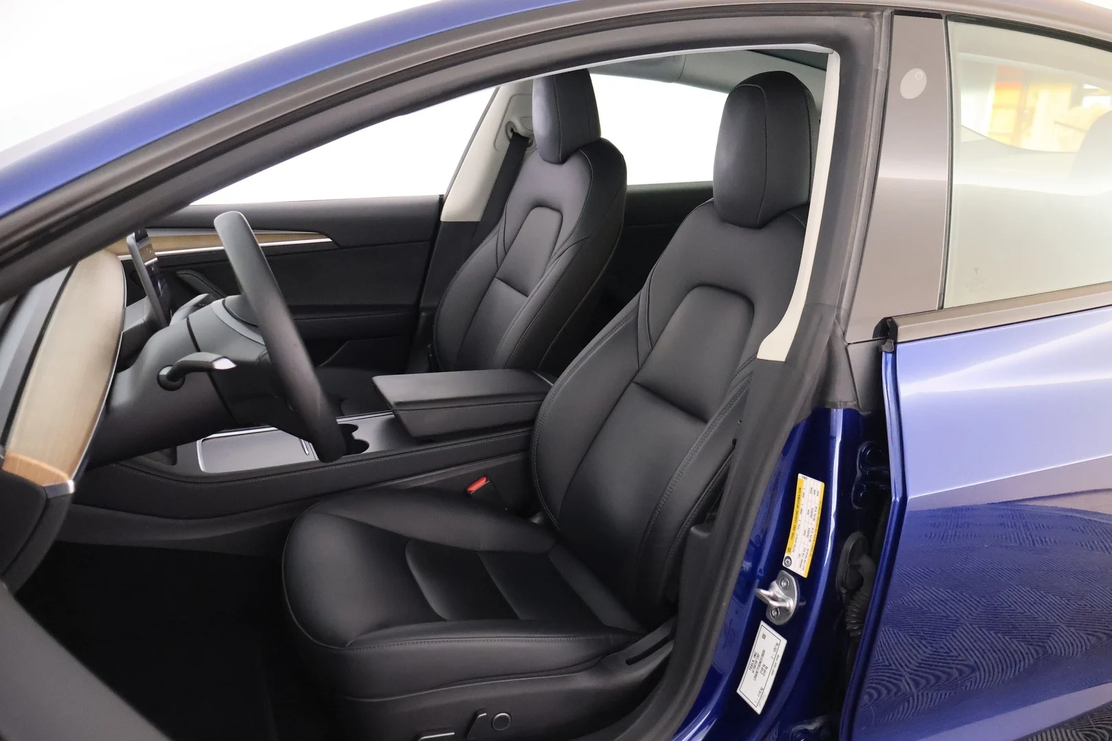 Car Image - 20sZOOpMXVHTr0fF4N5nwo