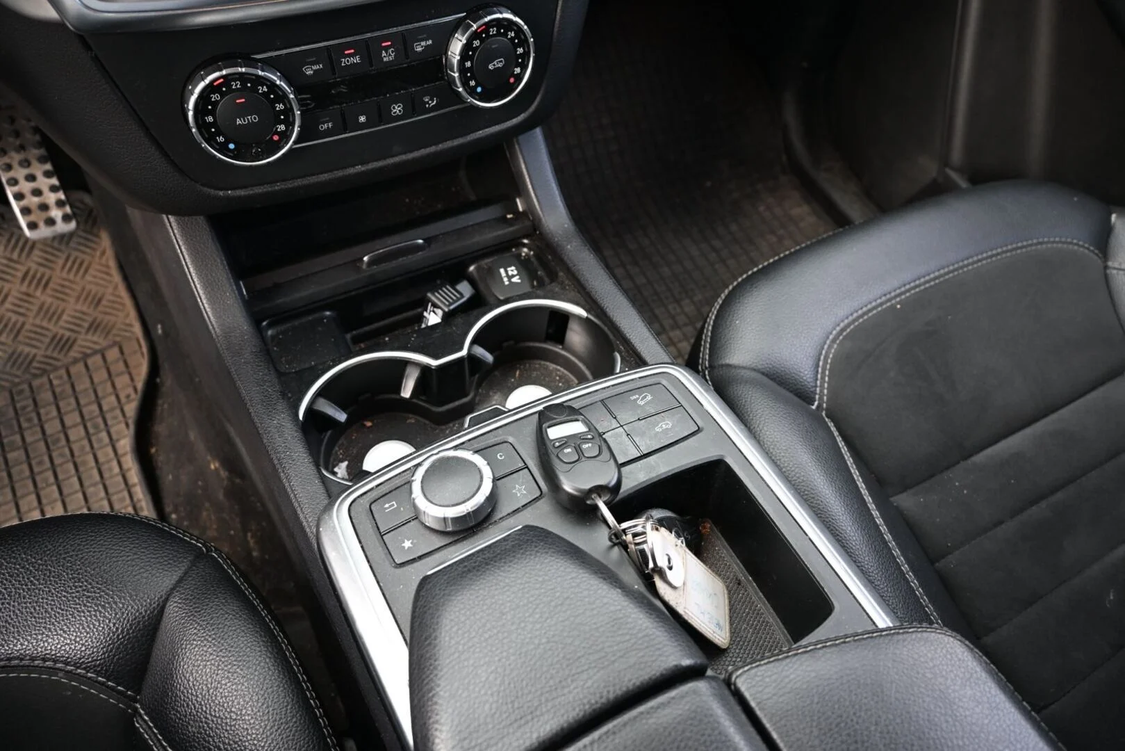 Car Image - 6Hz7eSfKQKgebY4lT2syBY