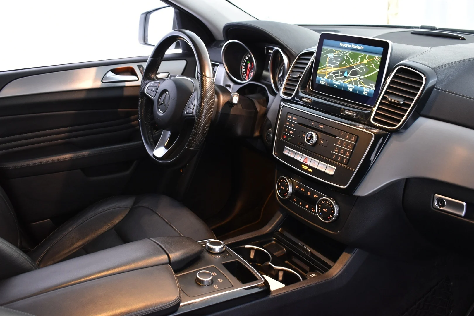Car Image - 12MWFlTZGWg6YFd8E25s2m