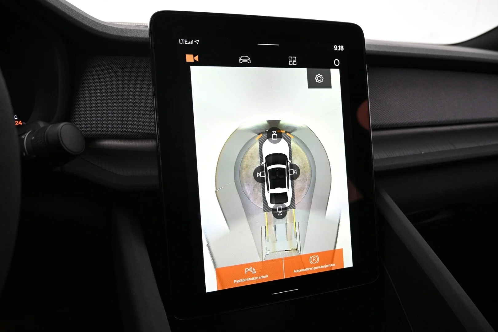 Car Image - JQG8Y4h8RvSYW9tK4zwyN
