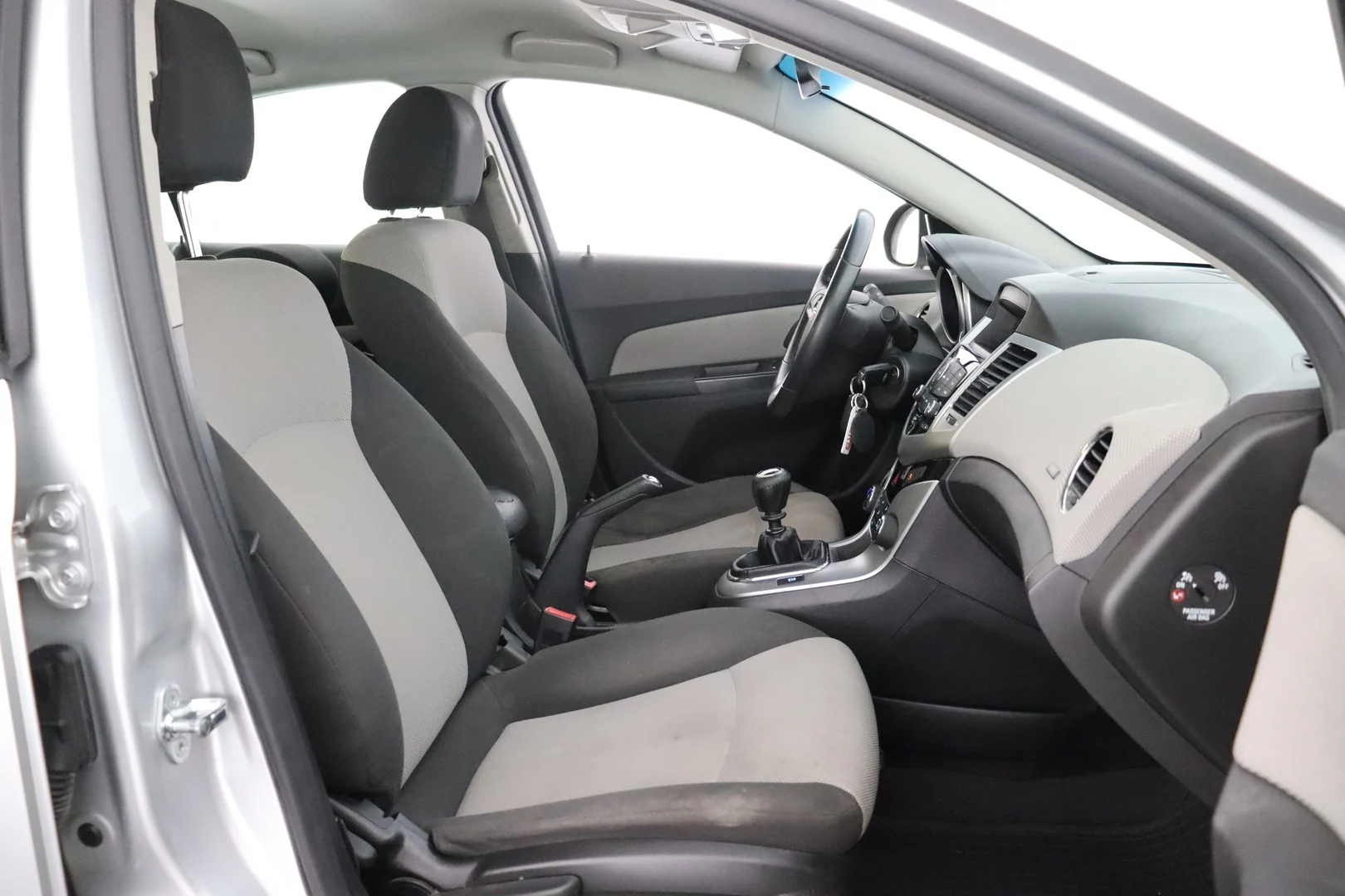 Car Image - 4x4F0N5S87a8vHvQwQIduD
