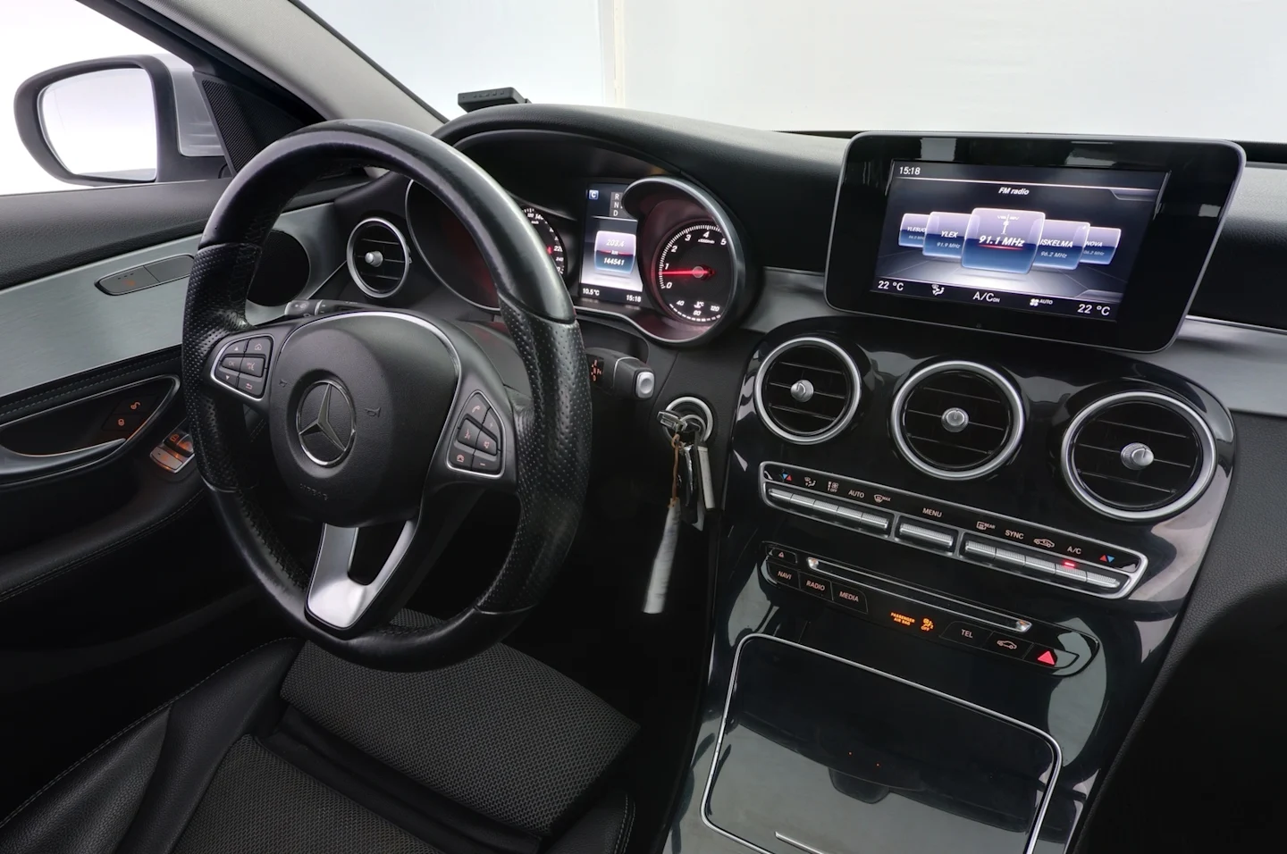 Car Image - 5pwVLF1TJhhO3DxpNDRgwd