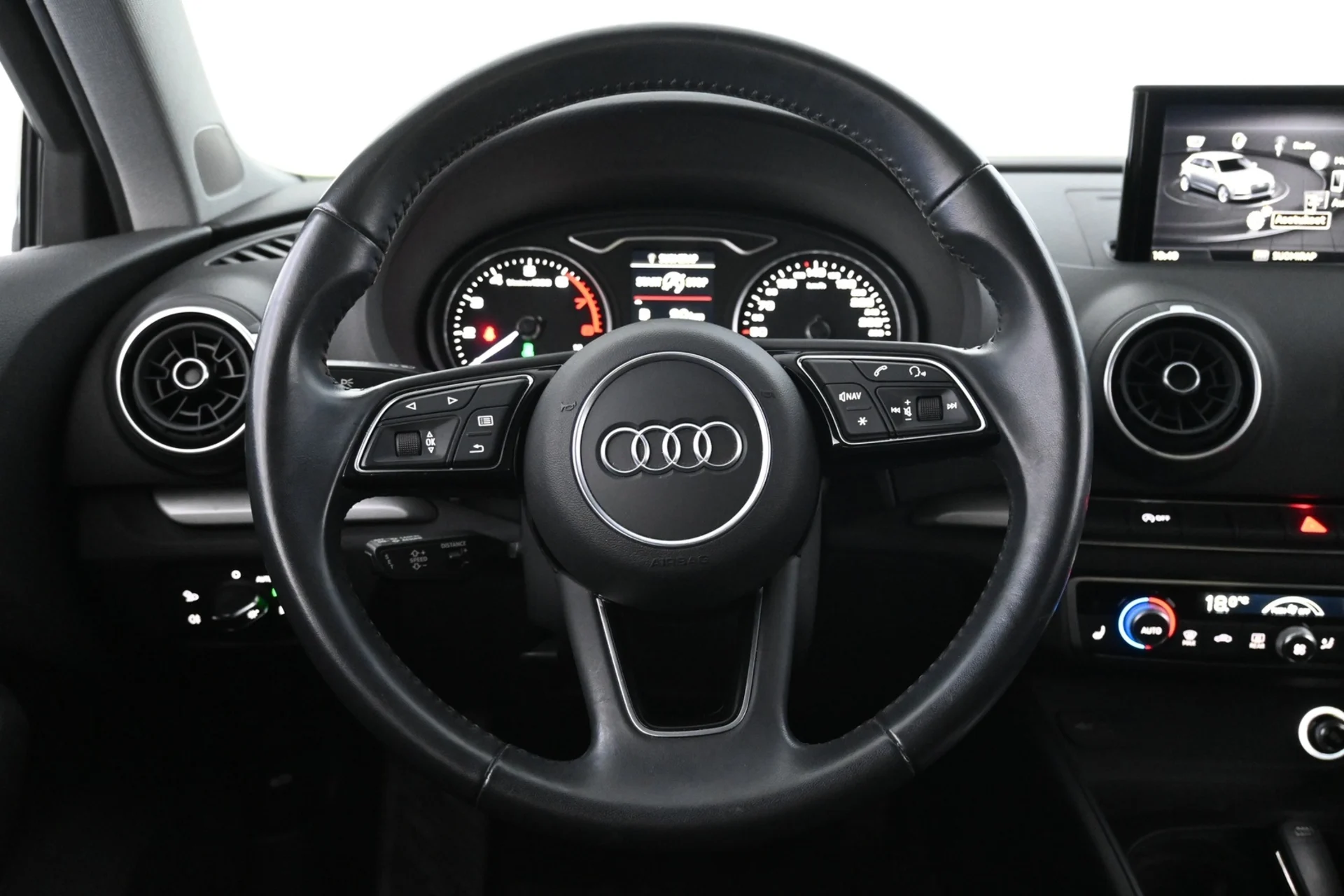 Car Image - 2VkCMKHrrETWl9AYnMyLoW