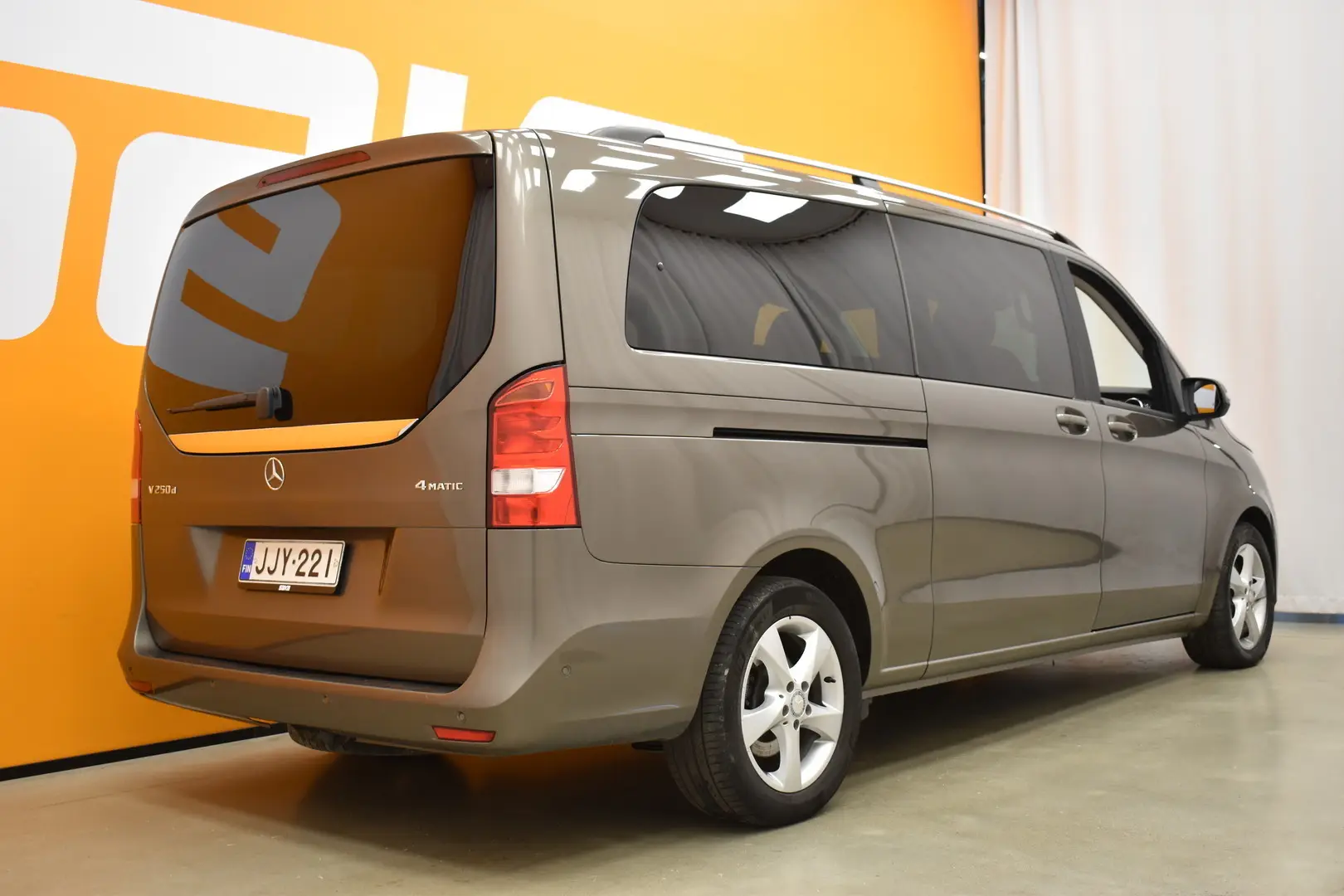 Car Image - 7ajoYLlsLtB4FRJjb9Vmpa