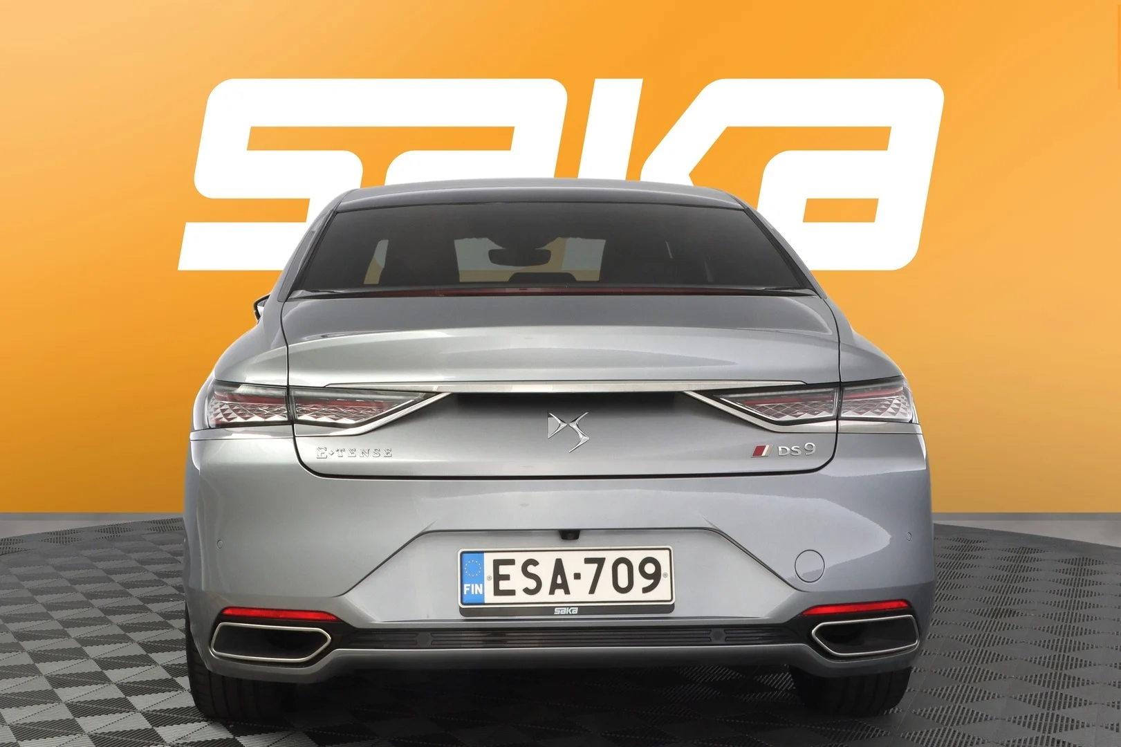 Car Image - zeiBkvwP8GbVz9XV9gsU1