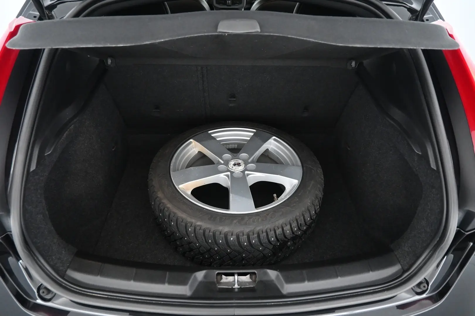 Car Image - 2soSBejxAveWkQNW9sFY9j