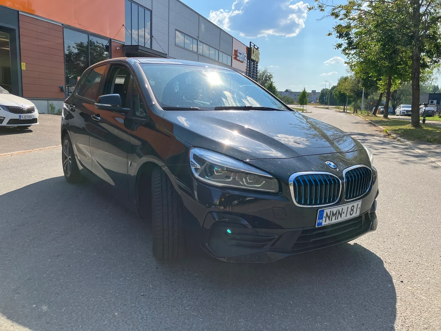 Car Image - 2luPVEfyNxWcOUrOQUPBYJ