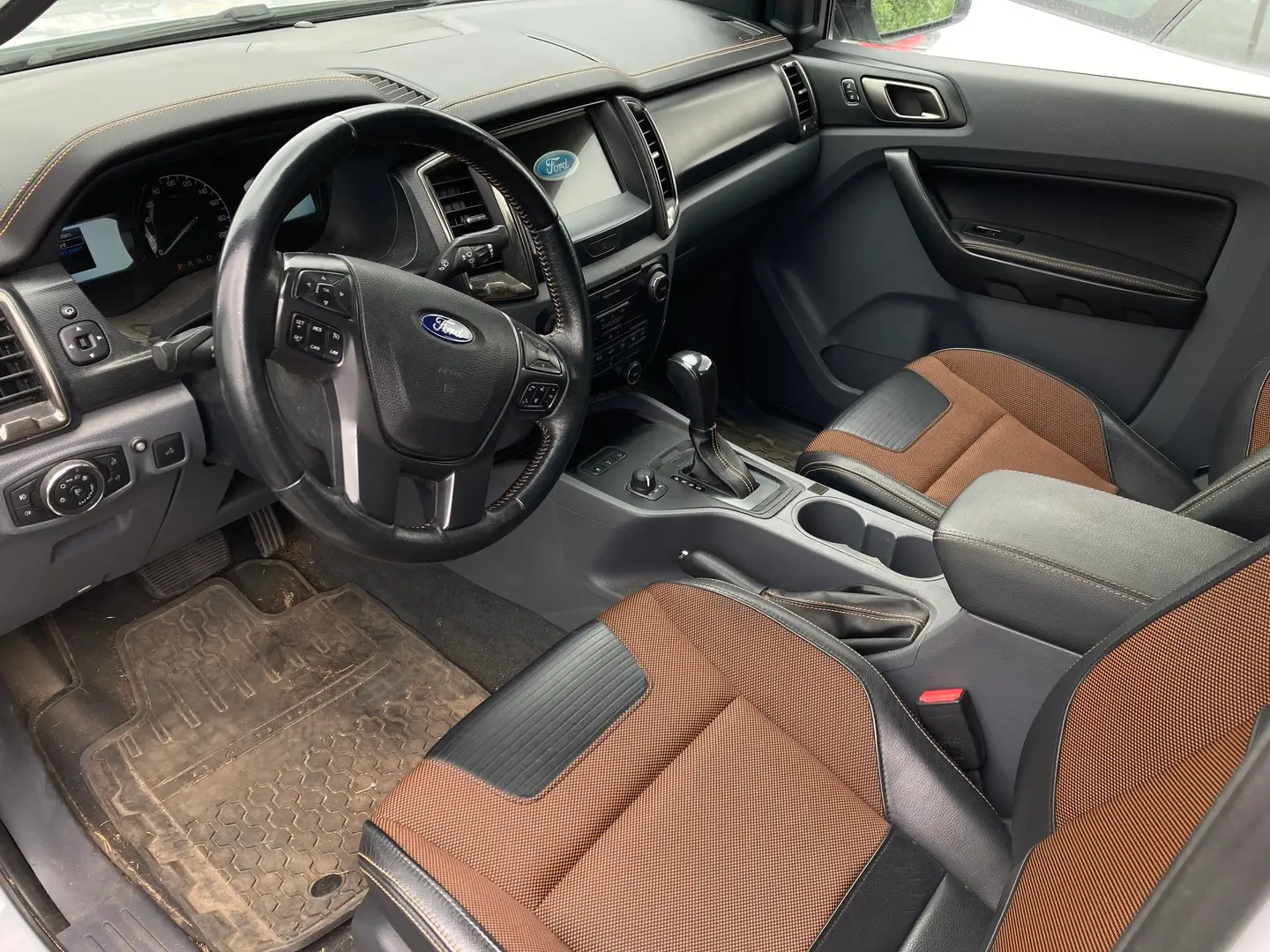 Car Image - 7y9LZqNceg18cnvNRWNt2Y