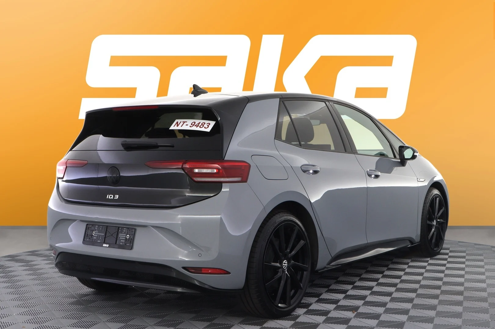Car Image - 5H3sRl7IfRDMFR1dj4zZFC