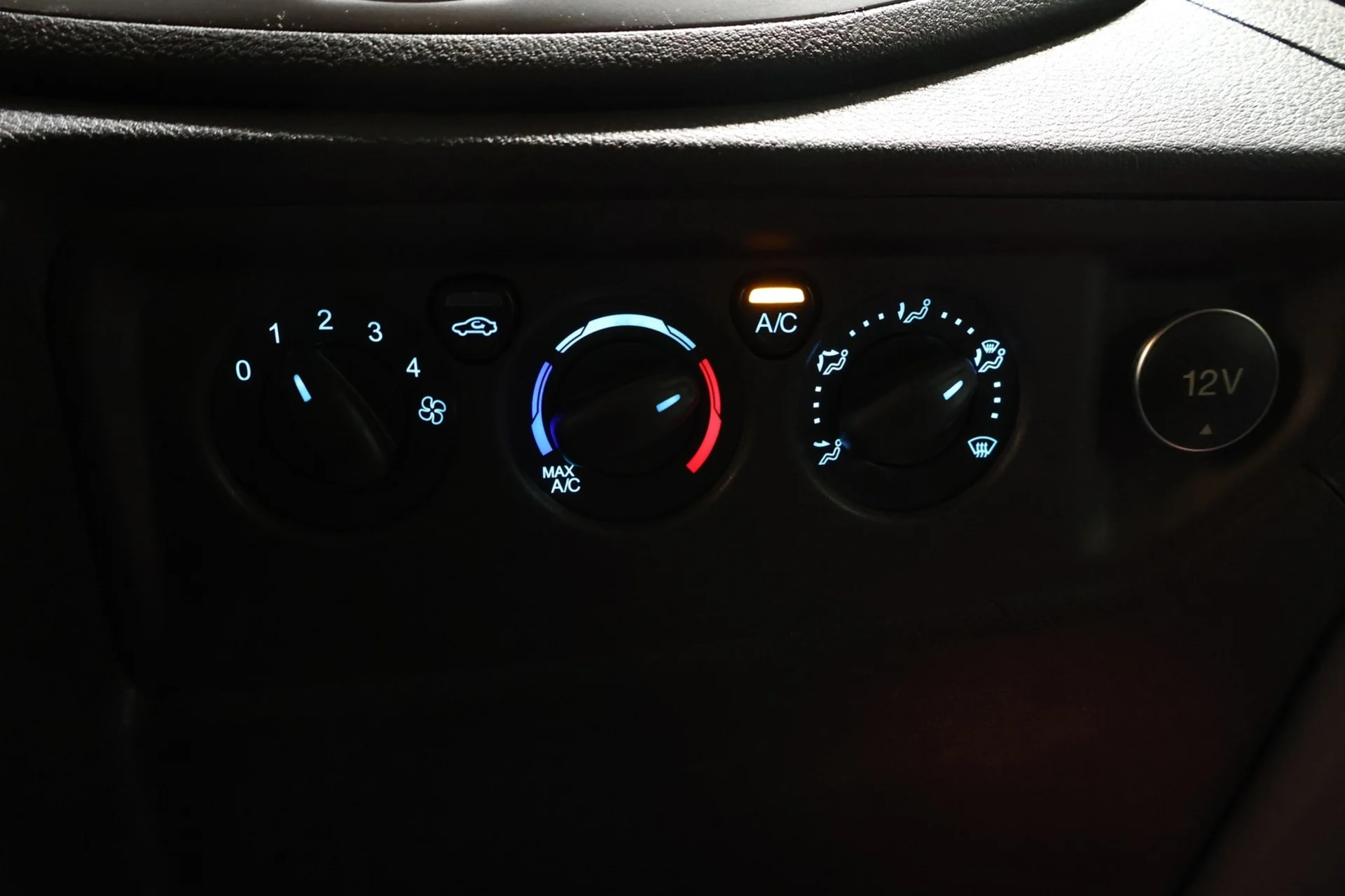 Car Image - RyYJxbuGW6aHLqEnouGzw
