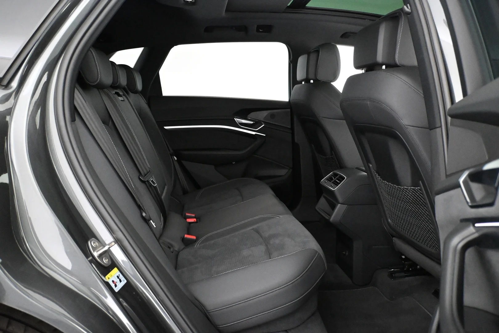 Car Image - 1GyNuTq3Dzl5utxZIqqOyl