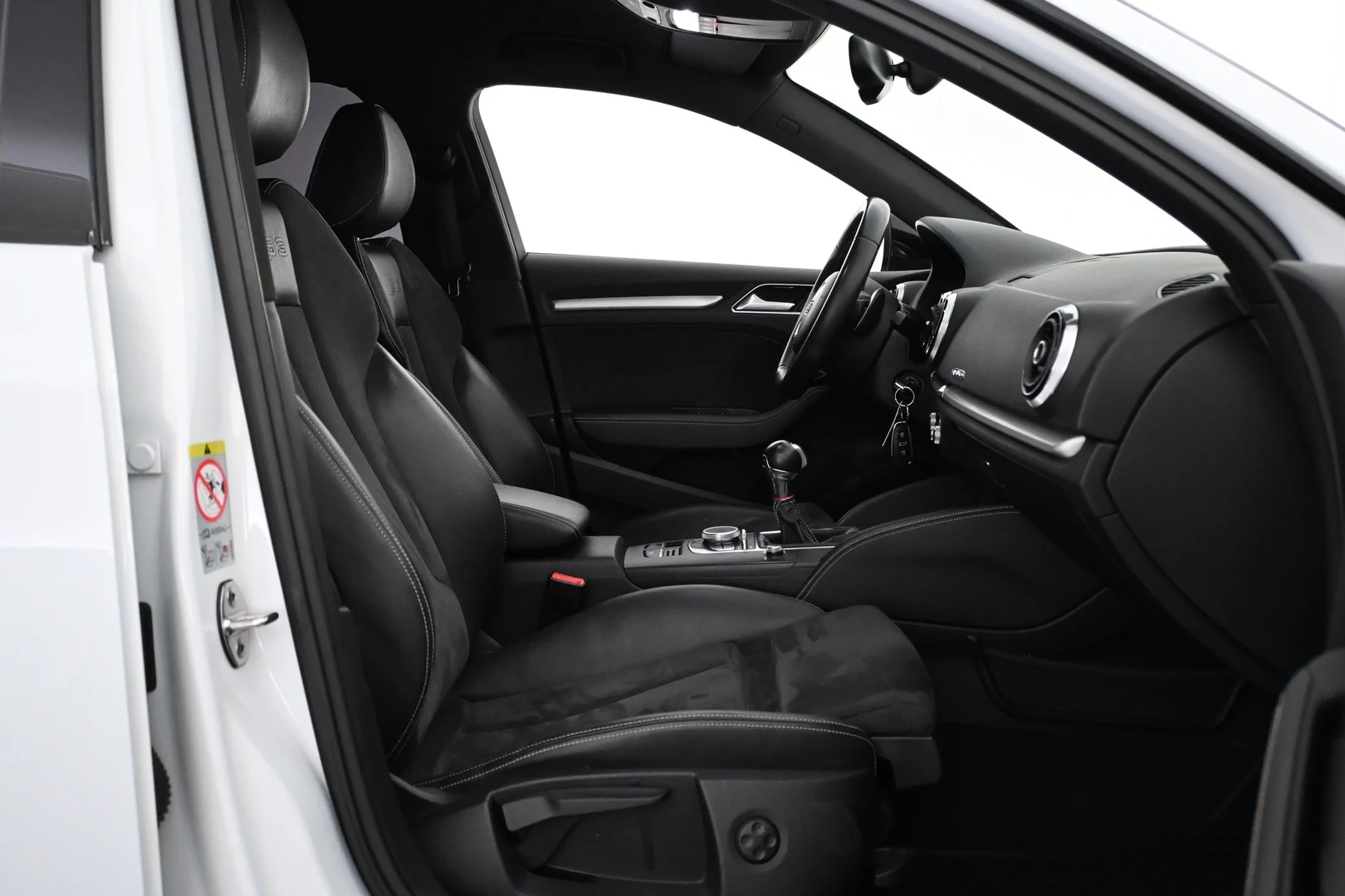 Car Image - 6zBSJC7zPp6ATeJzJmZXOZ