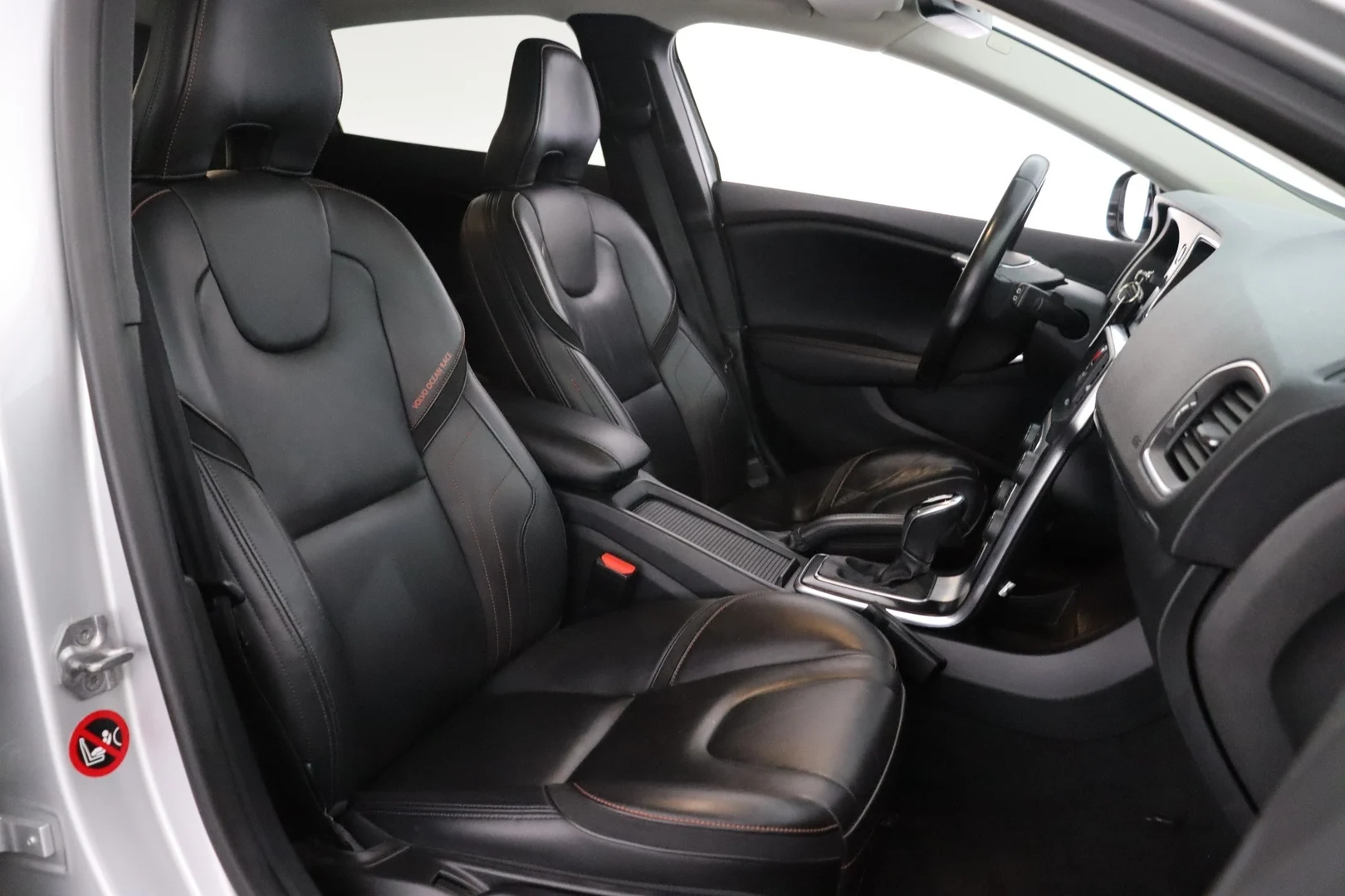 Car Image - 6GLMXiweq4c7ZS5mH6s3tF