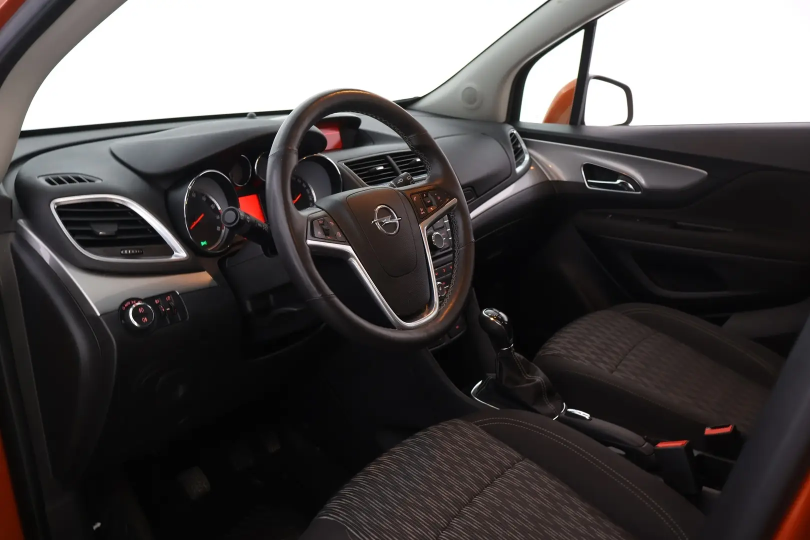 Car Image - 4AVBdKhHzz2rVGp1CdYfW9