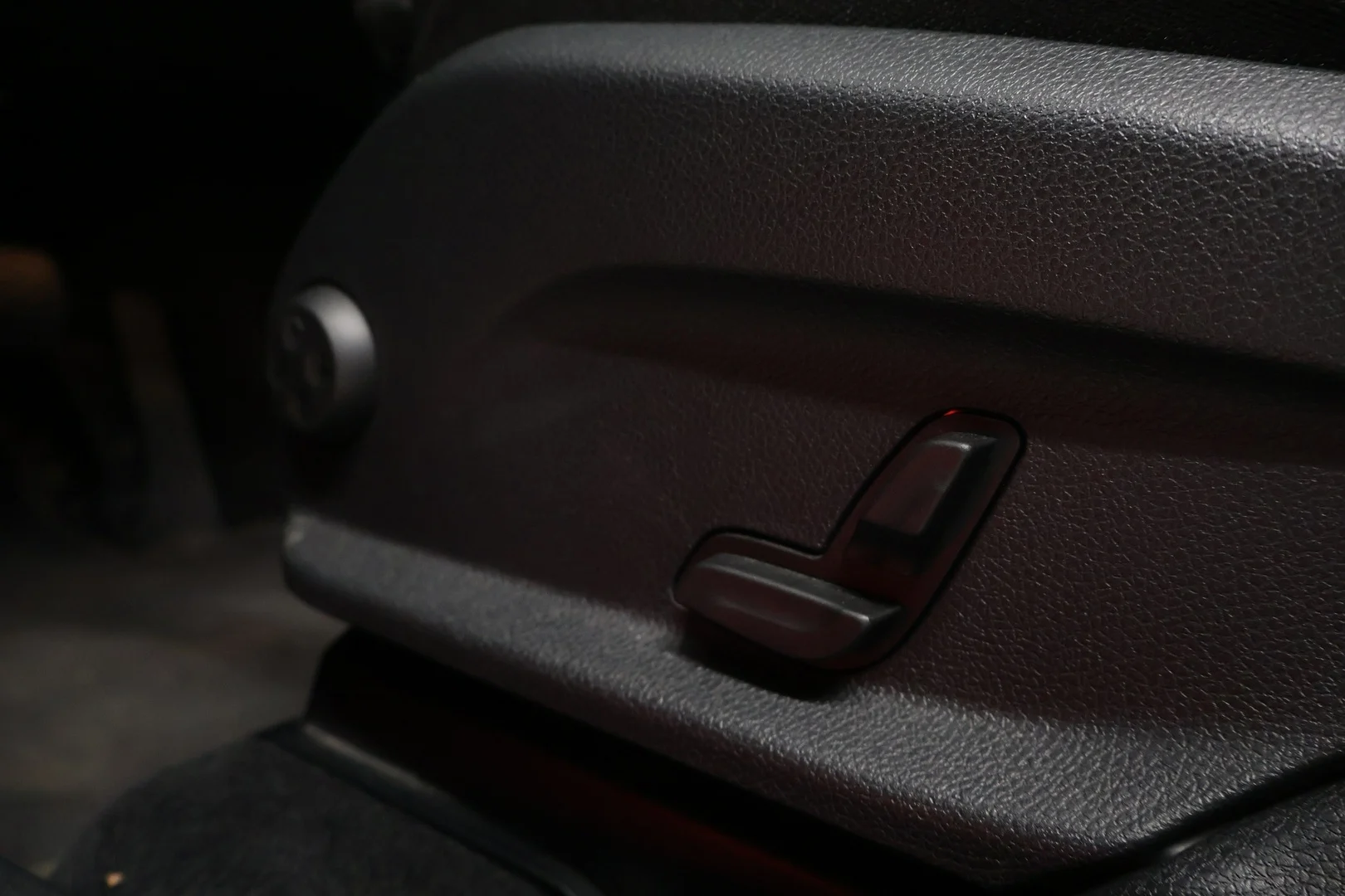 Car Image - 1dPnf6hJV8yAtnU4slfRyA