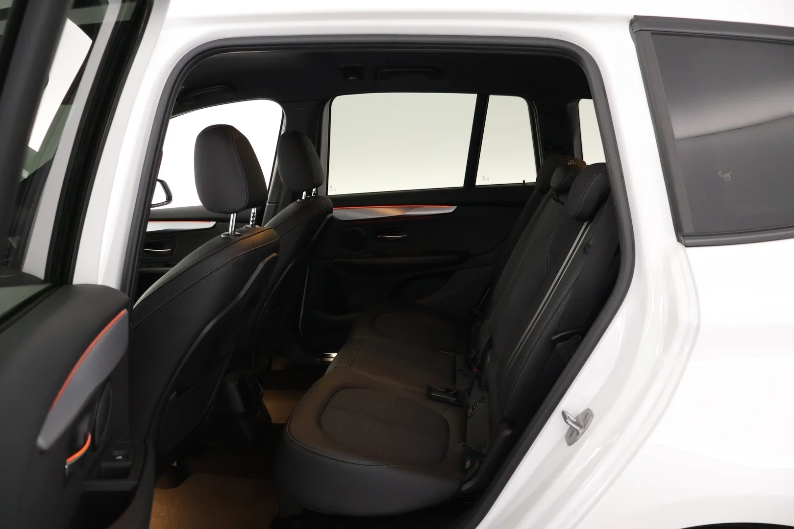 Car Image - 59Hyts3C5UqQM9ZPDPW8c8