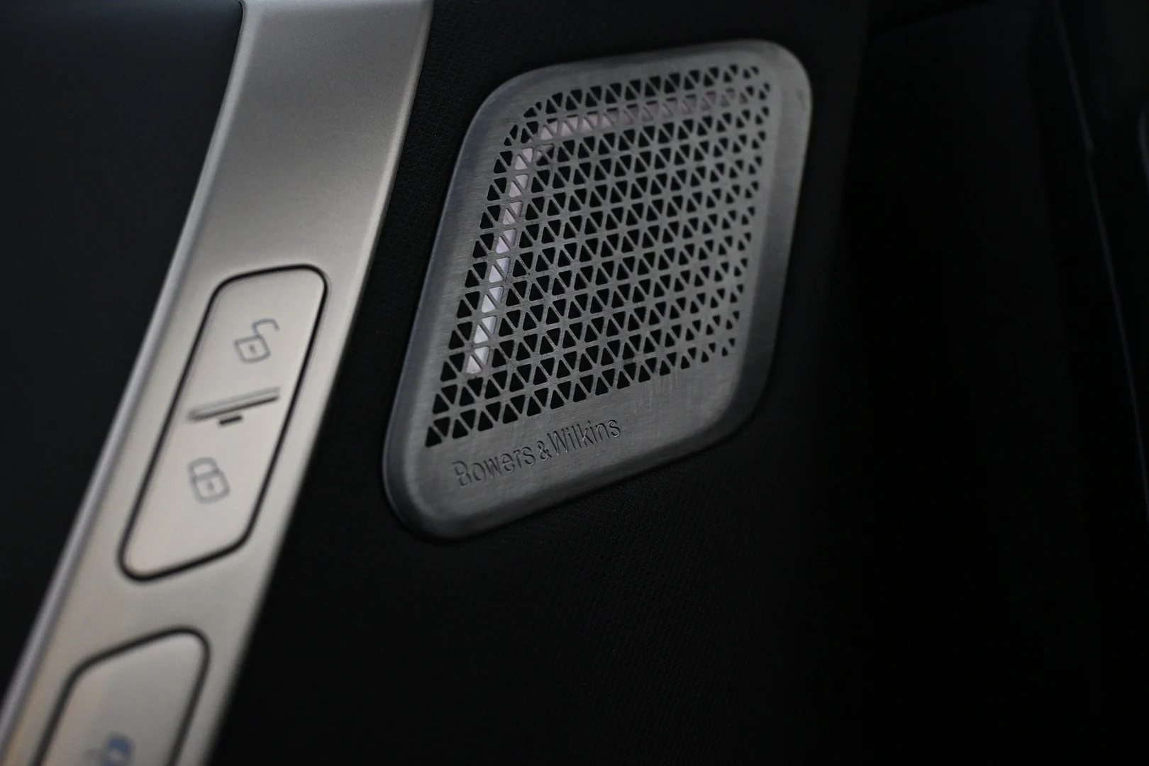 Car Image - S1ItlsqNuRsZaFCBt5iRv