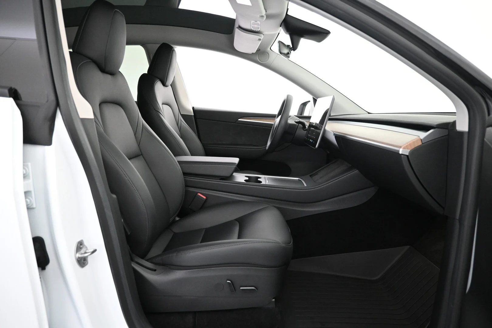 Car Image - 42escDt4d4ToeQAaHQQ6hH