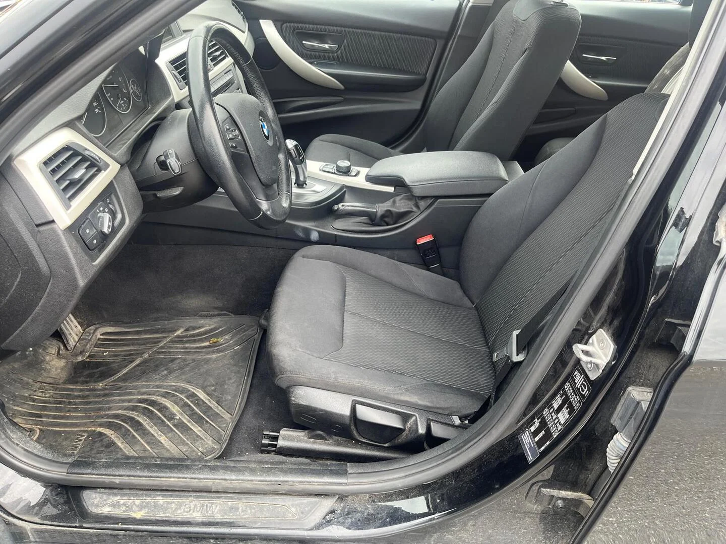 Car Image - 2xCSc2TnNGFVebVekClMSf
