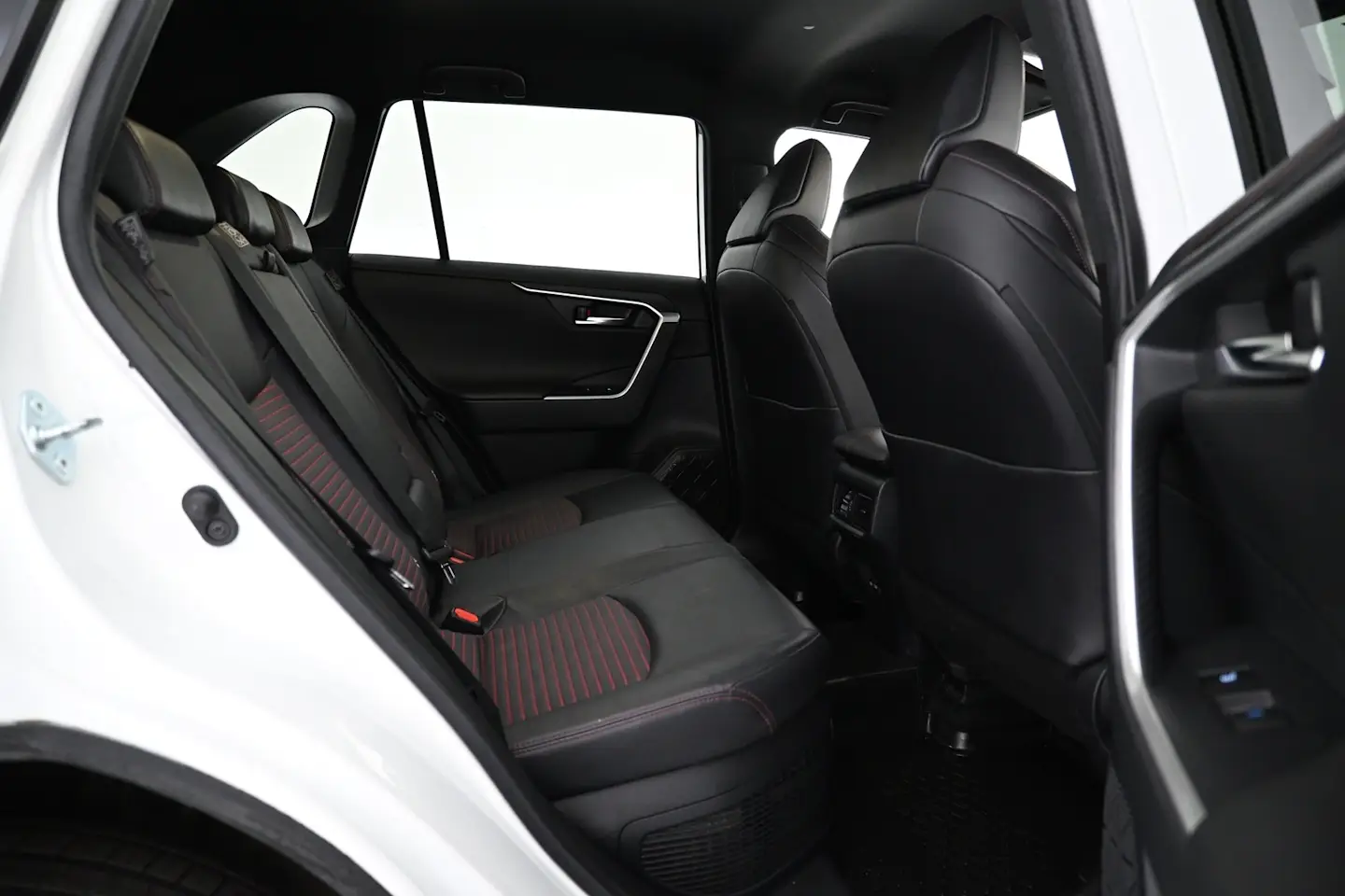 Car Image - 4ihNMq6oUrW3jarIDIzrQn