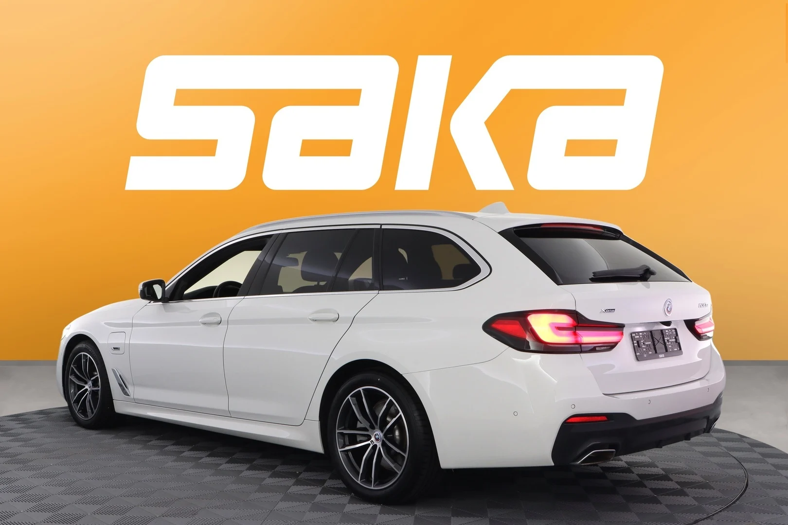 Car Image - 13BBaEFty6nBOejdX9DZAd