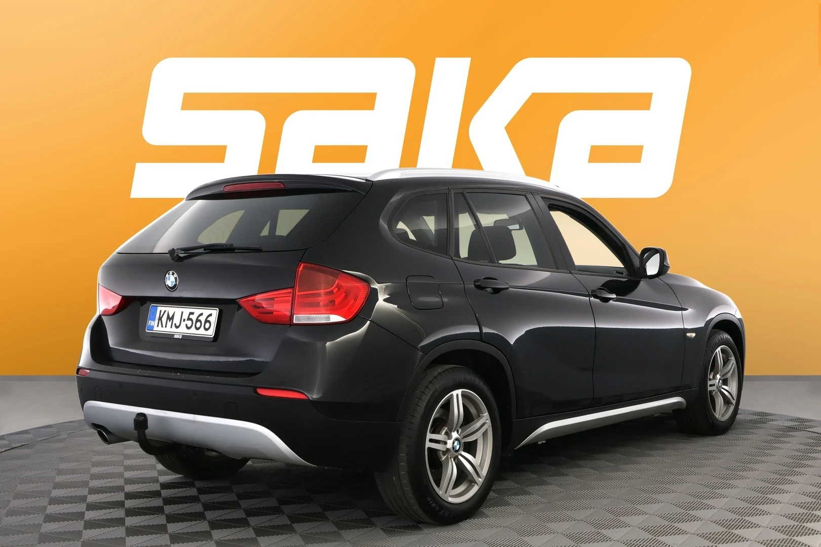 Car Image - 3ndl1inKxhZs8gyd5pNrKy