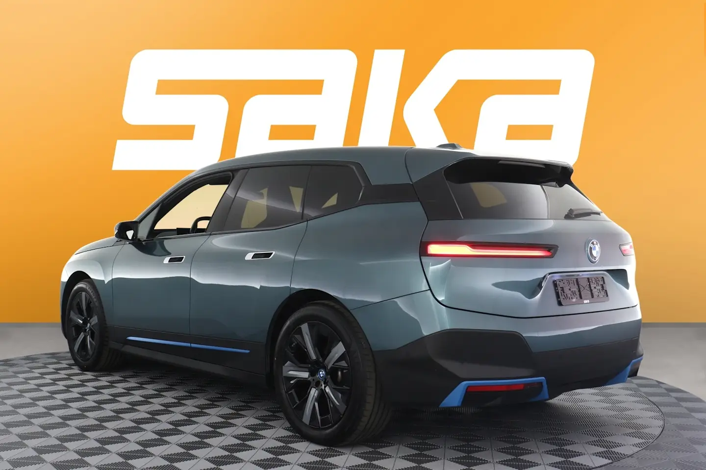 Car Image - 691eIaxDq35byf84DXfH5F
