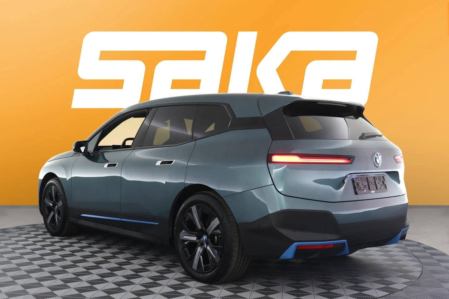 Car Image - 691eIaxDq35byf84DXfH5F