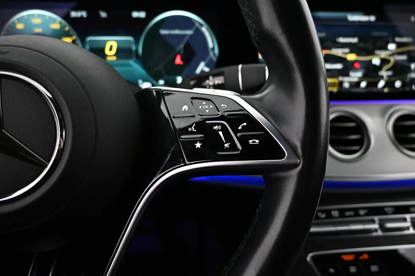 Car Image - 61ihf2mwIB5K1kNSJaEJxU