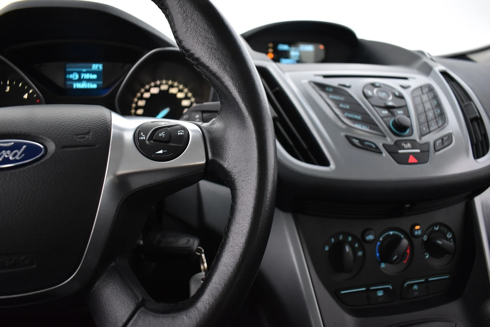 Car Image - 17xFvnkknQarcdjvMxAF3B