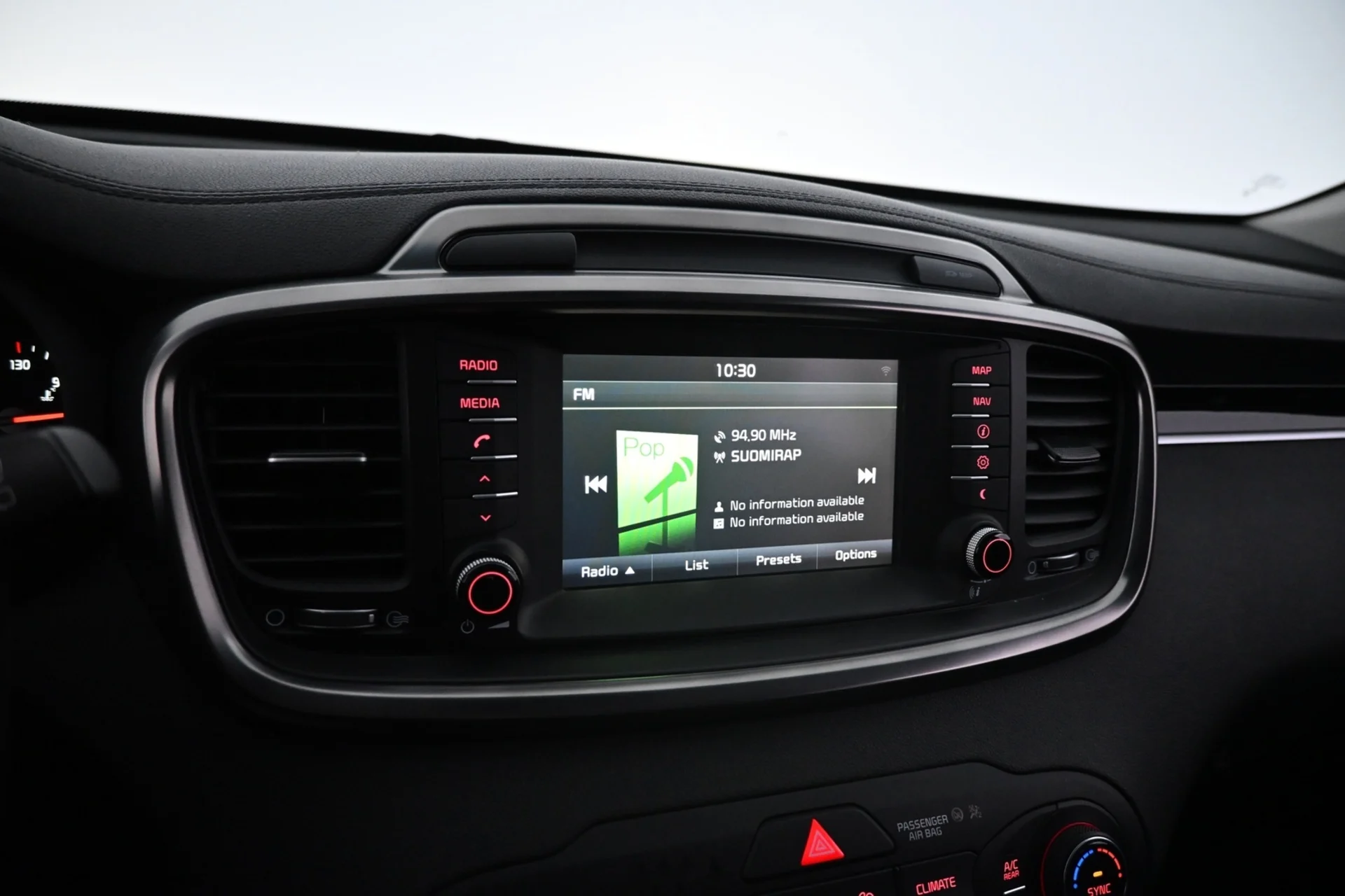 Car Image - 3KkaZBZzUOE5TNKBiYcR2u